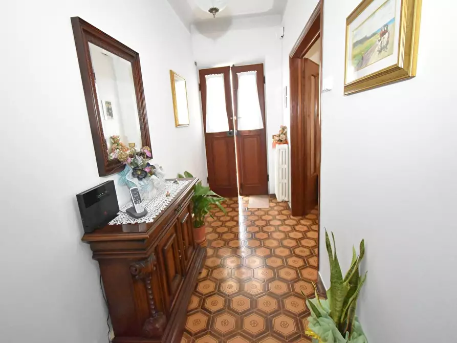Immagine 7 di Villa in vendita  a Pisa
