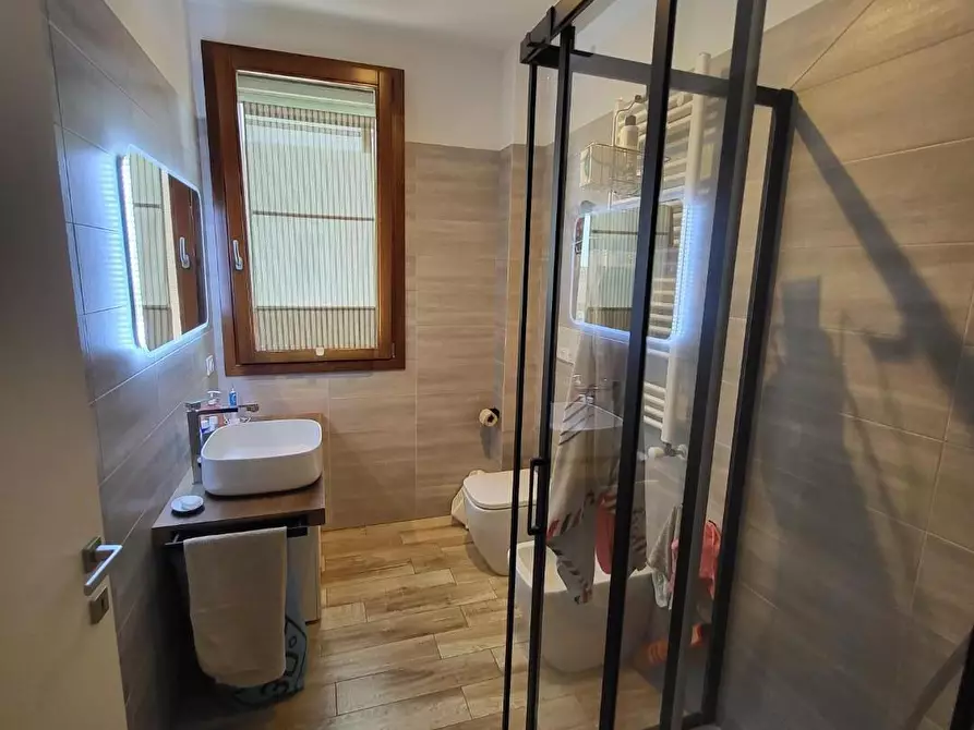 Immagine 12 di Appartamento in vendita  a Cascina