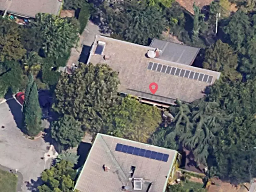 Immagine 5 di Garage in vendita  a Milano