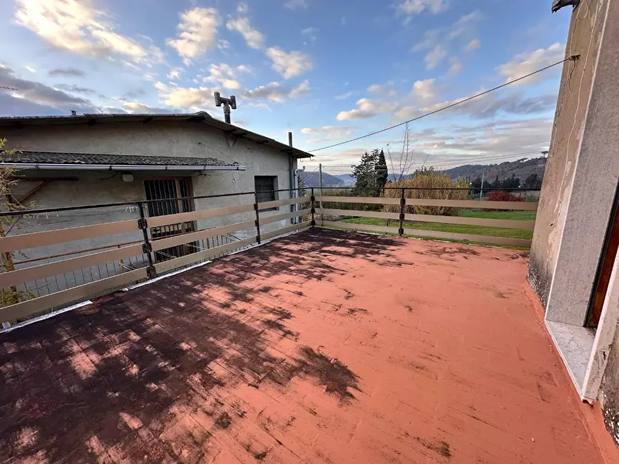 Immagine 31 di Casa semindipendente in vendita  a Crespina Lorenzana