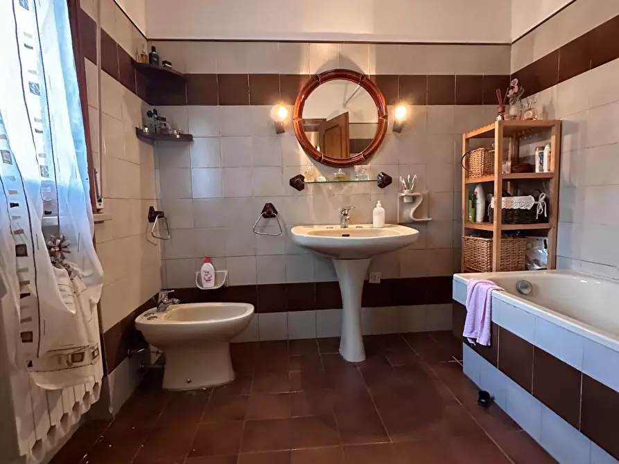 Immagine 32 di Casa semindipendente in vendita  a Crespina Lorenzana