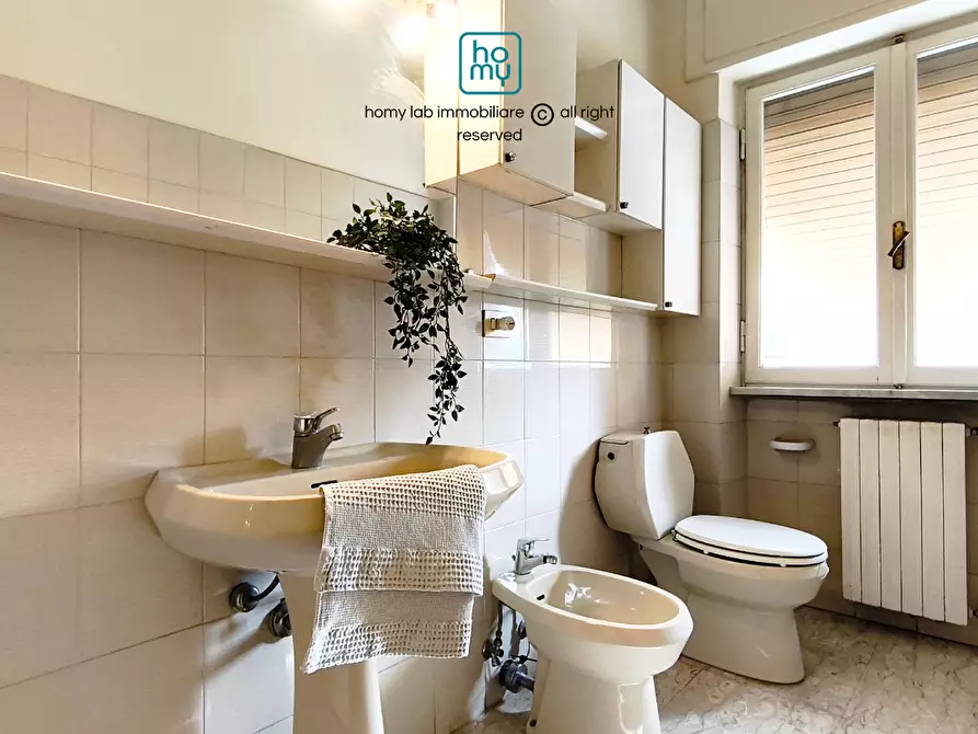 Immagine 13 di Appartamento in vendita  a Carrara