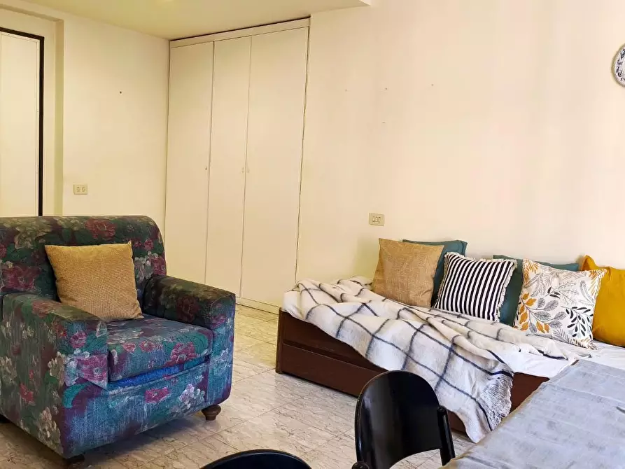 Immagine 32 di Appartamento in vendita  a Carrara