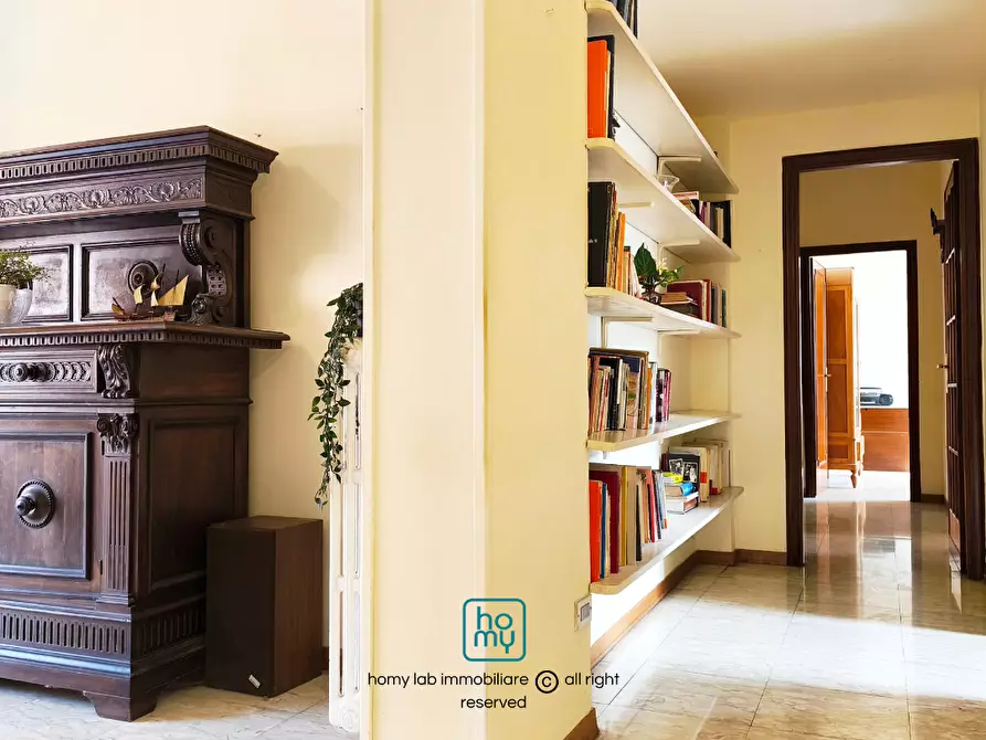 Immagine 4 di Appartamento in vendita  a Carrara