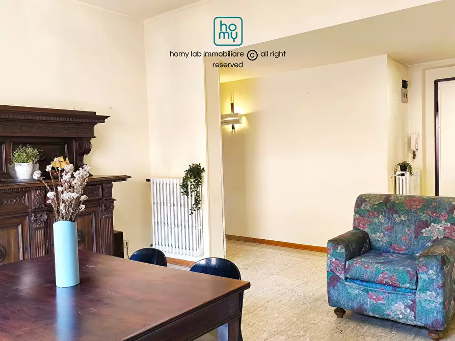 Immagine 3 di Appartamento in vendita  a Carrara