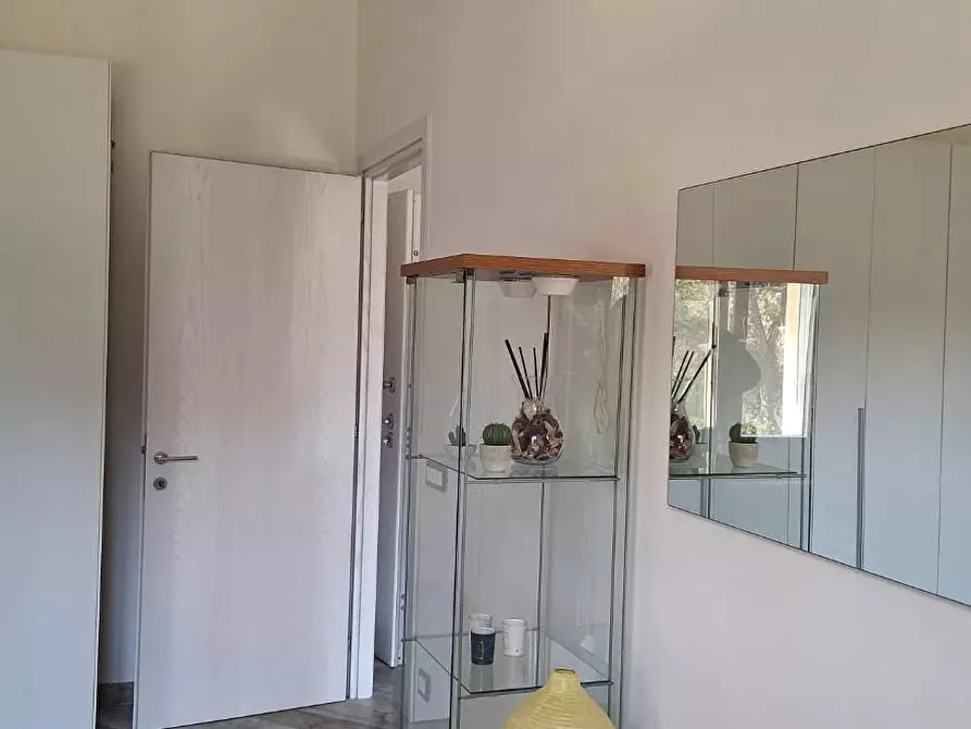 Immagine 14 di Appartamento in affitto  a Livorno