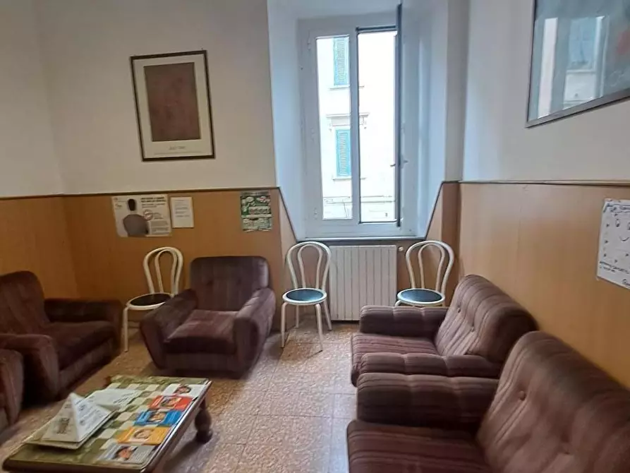 Immagine 4 di Ufficio in vendita  a Livorno