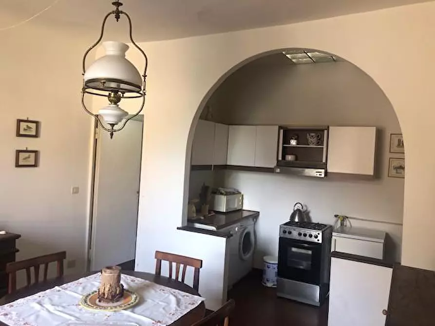 Immagine 1 di Appartamento in affitto  a Lucca