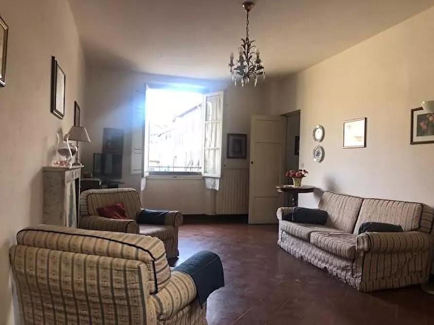 Immagine 10 di Appartamento in affitto  a Lucca