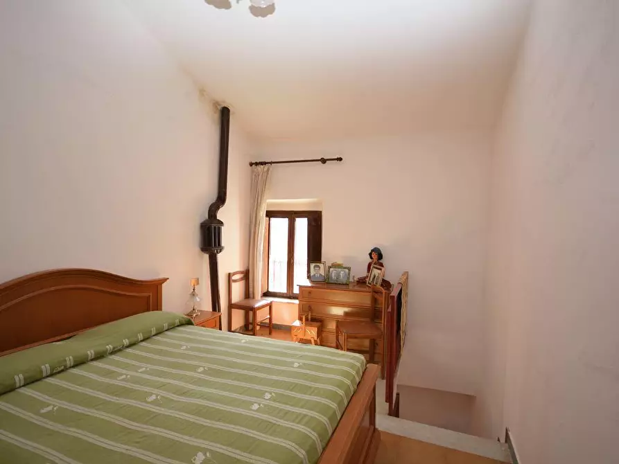 Immagine 14 di Casa semindipendente in vendita  a Montignoso