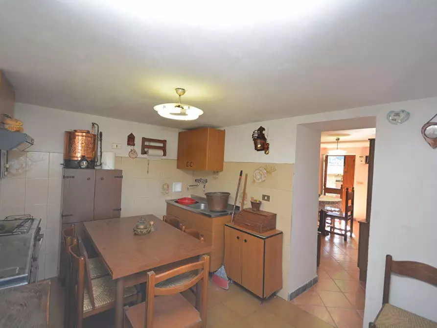 Immagine 24 di Casa semindipendente in vendita  a Montignoso