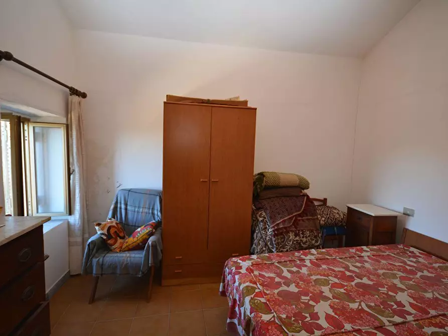 Immagine 13 di Casa semindipendente in vendita  a Montignoso