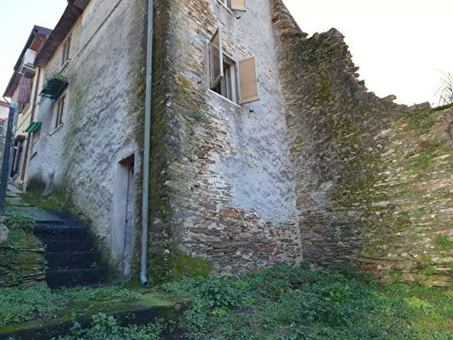 Immagine 31 di Casa semindipendente in vendita  a Montignoso