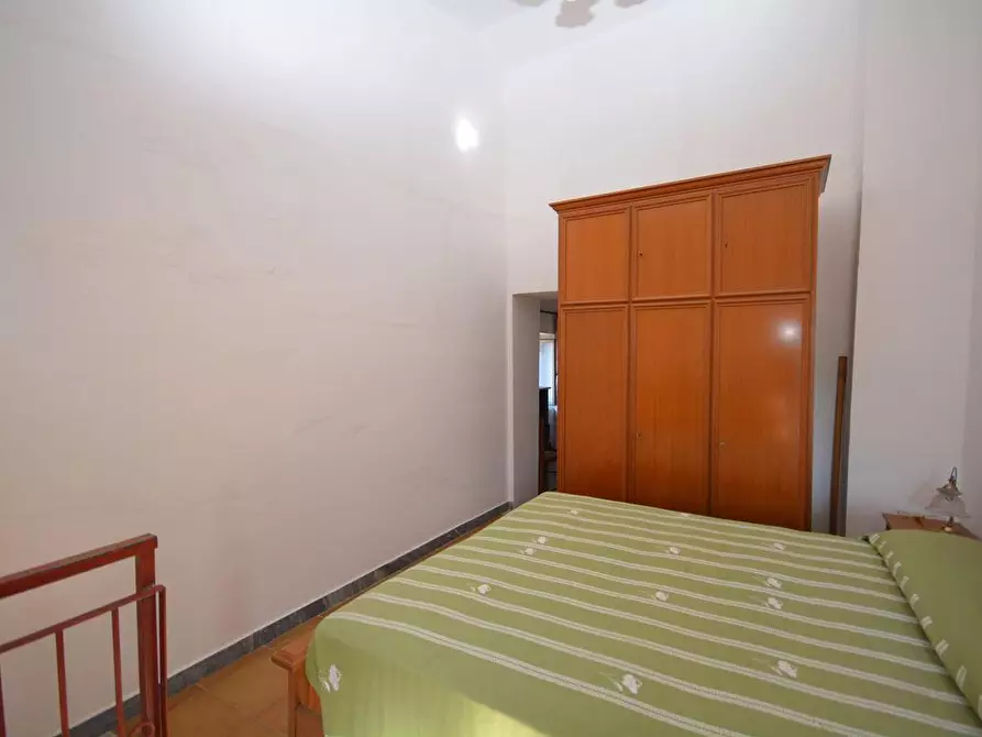 Immagine 9 di Casa semindipendente in vendita  a Montignoso