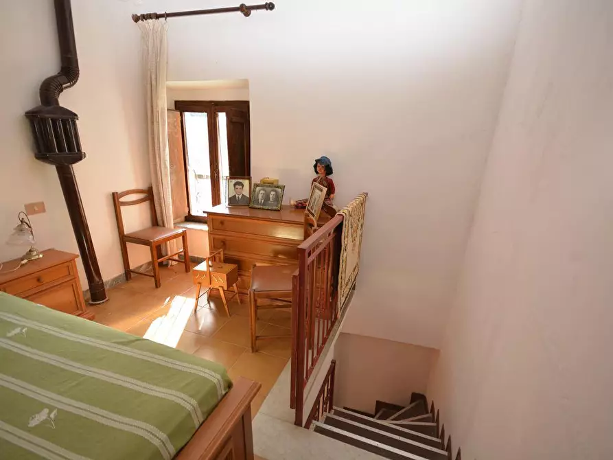 Immagine 15 di Casa semindipendente in vendita  a Montignoso