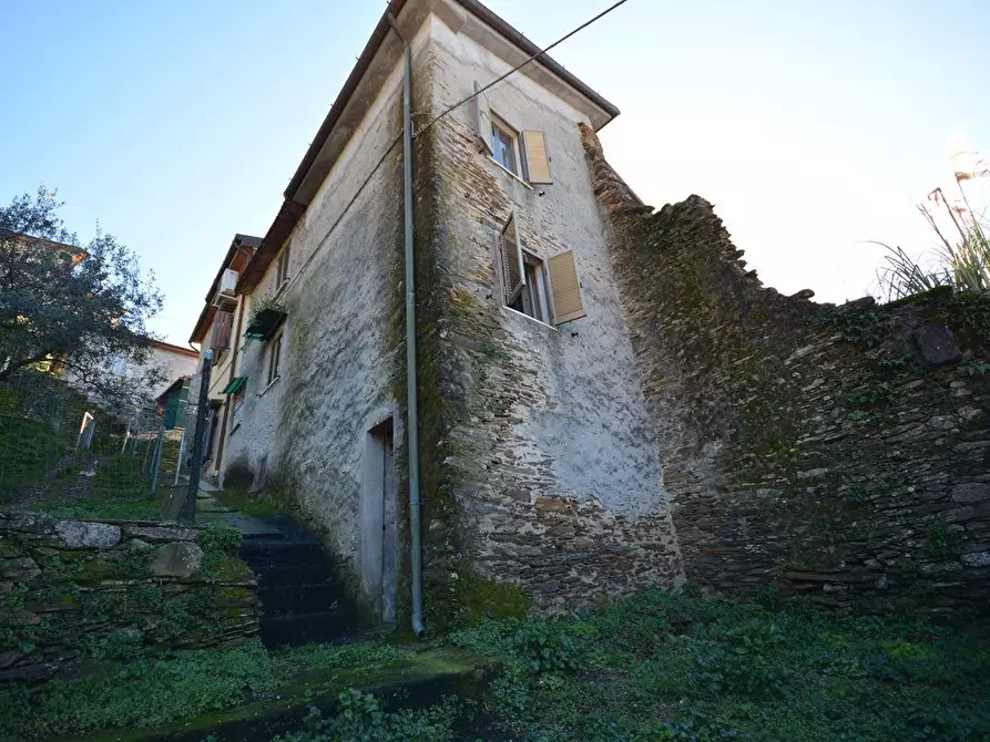 Immagine 32 di Casa semindipendente in vendita  a Montignoso