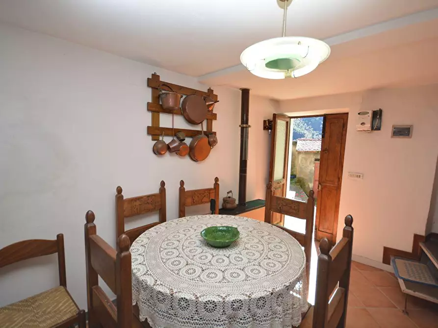 Immagine 28 di Casa semindipendente in vendita  a Montignoso