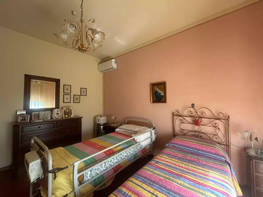 Immagine 41 di Porzione di casa in vendita  a Fucecchio