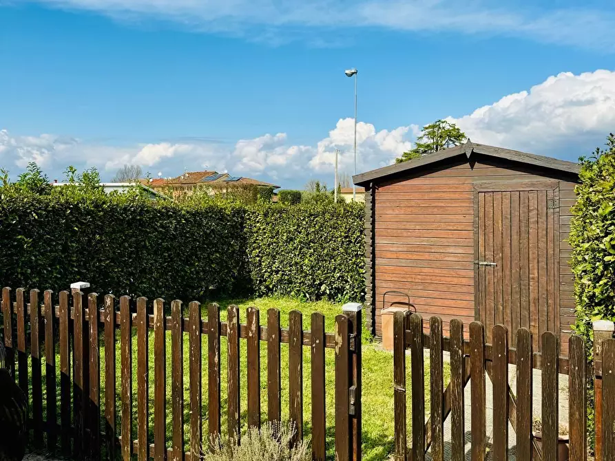 Immagine 21 di Appartamento in vendita  a Capannori