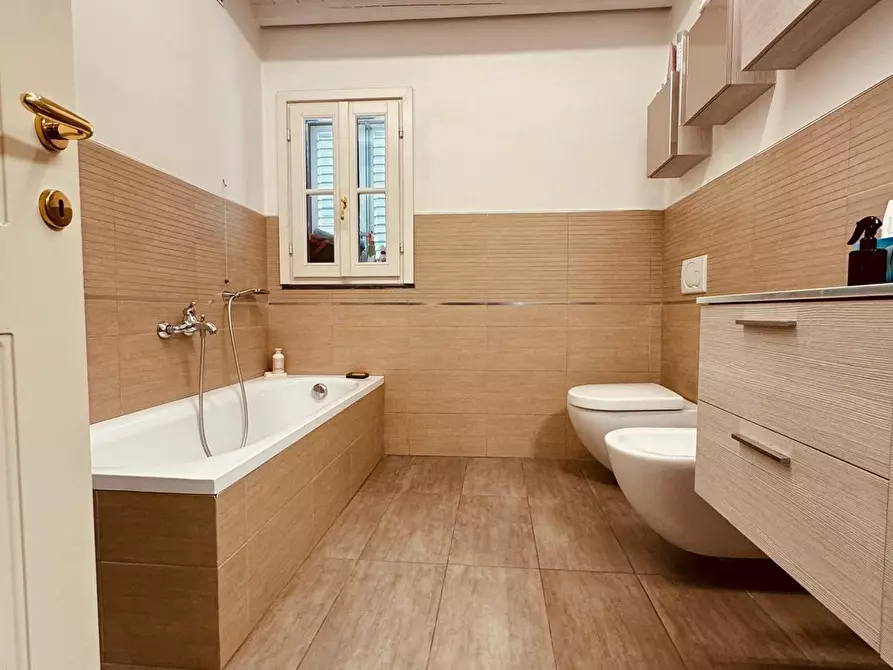 Immagine 11 di Appartamento in vendita  a Capannori