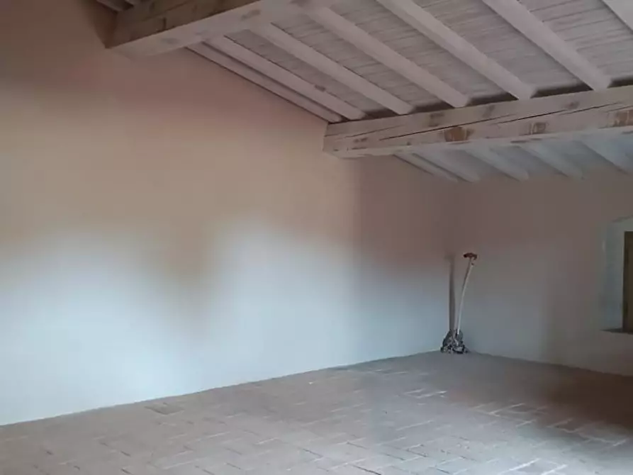 Immagine 10 di Terratetto in vendita  a Cascina