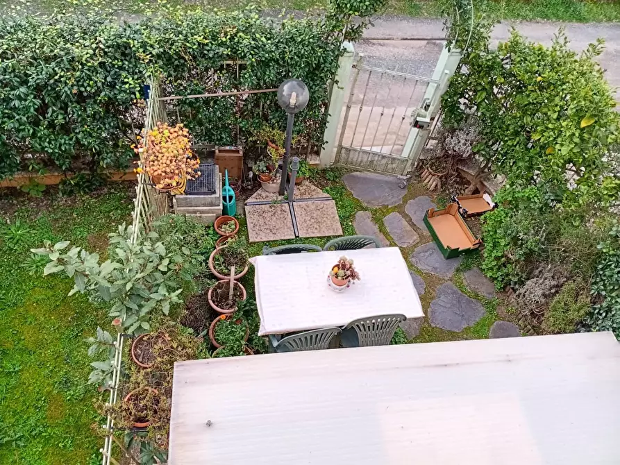 Immagine 14 di Appartamento in vendita  a Massa