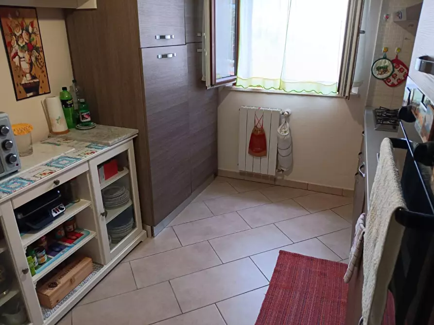 Immagine 6 di Appartamento in vendita  a Massa