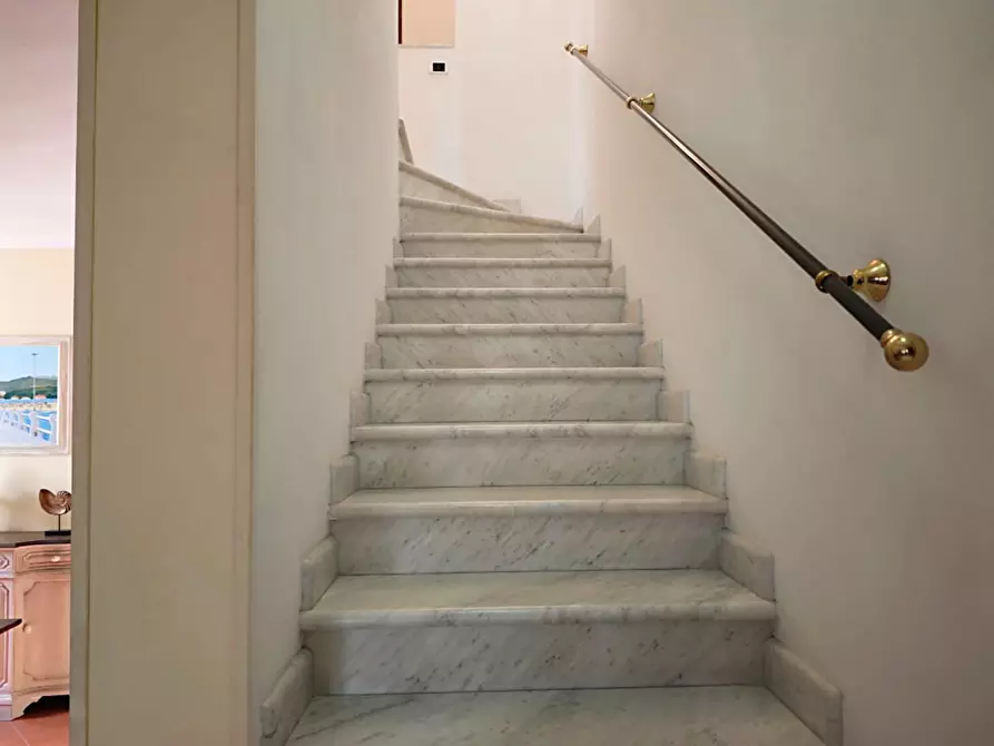 Immagine 9 di Villetta a schiera in affitto  a Forte Dei Marmi