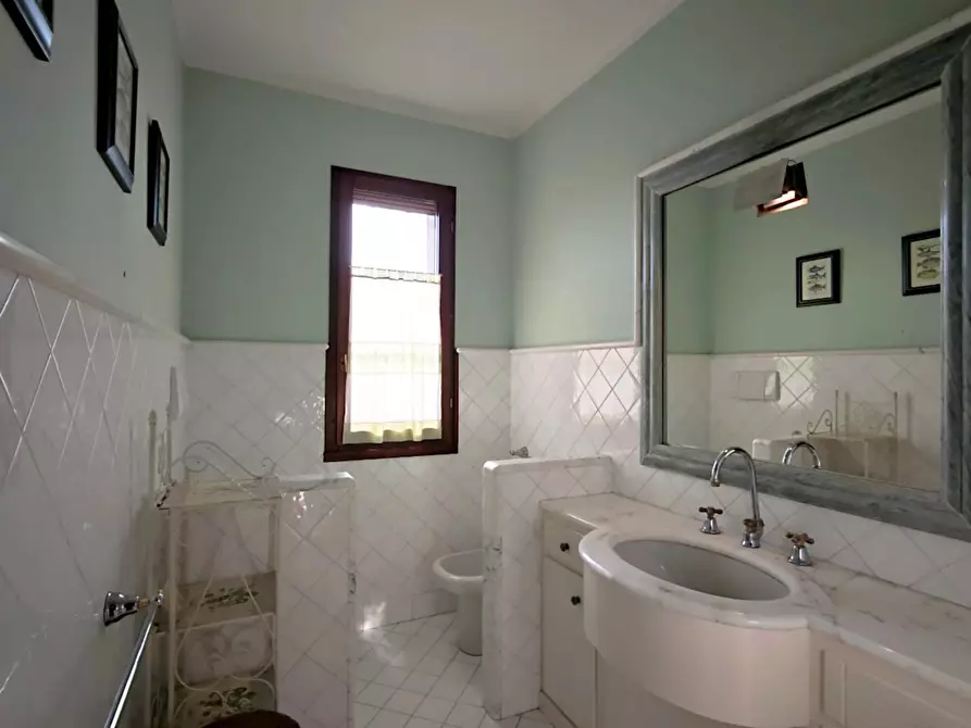 Immagine 22 di Villetta a schiera in affitto  a Forte Dei Marmi