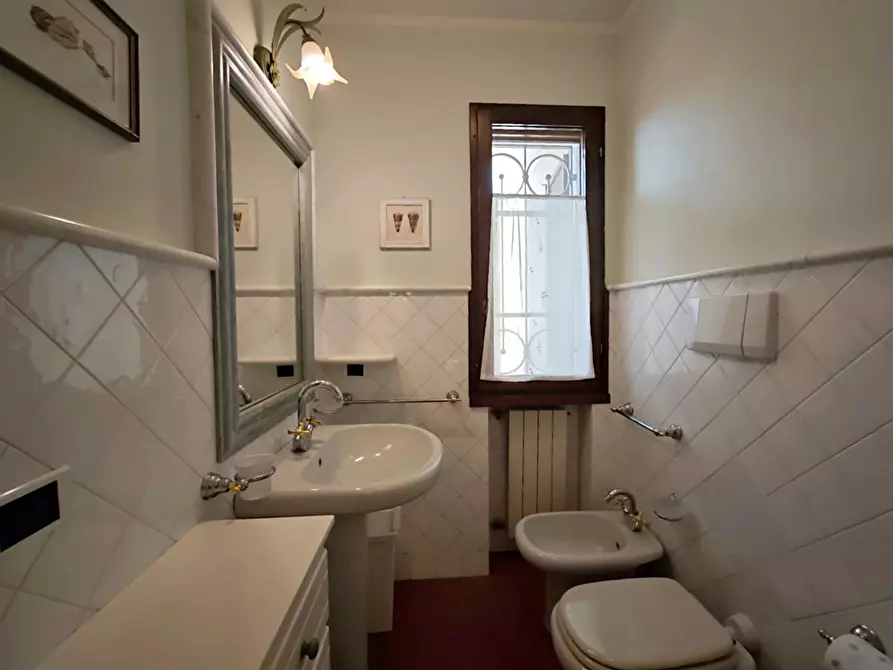 Immagine 8 di Villetta a schiera in affitto  a Forte Dei Marmi