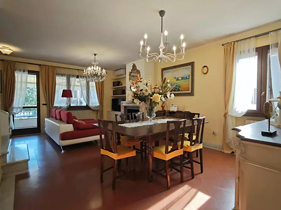 Immagine 1 di Villetta a schiera in affitto  a Forte Dei Marmi