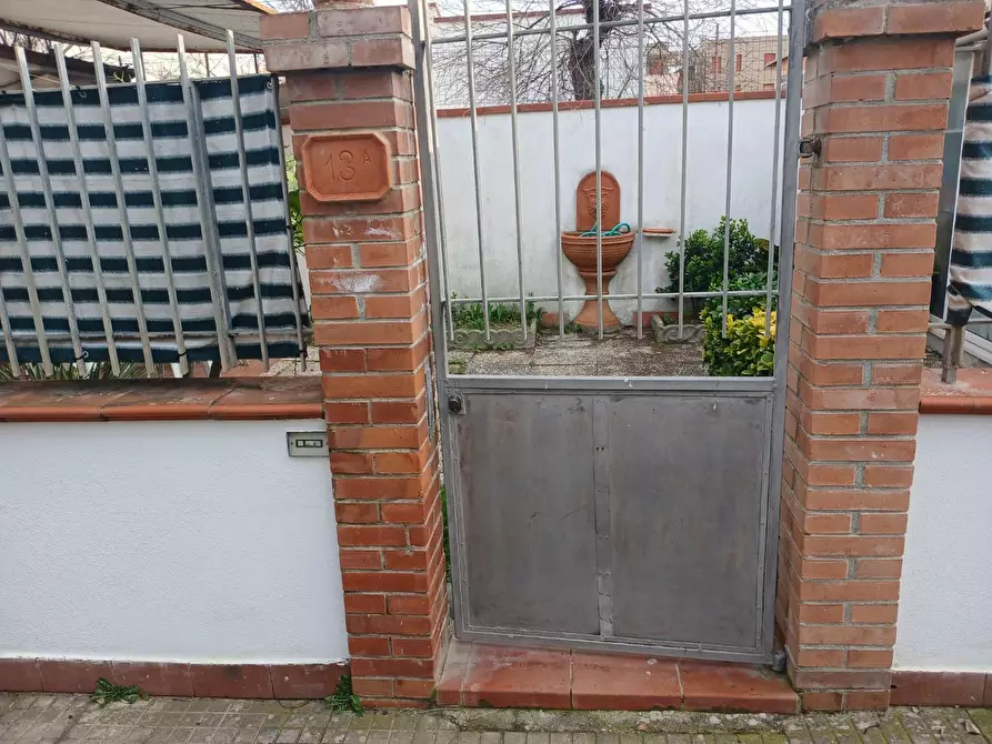 Immagine 10 di Villa in affitto  a Pisa