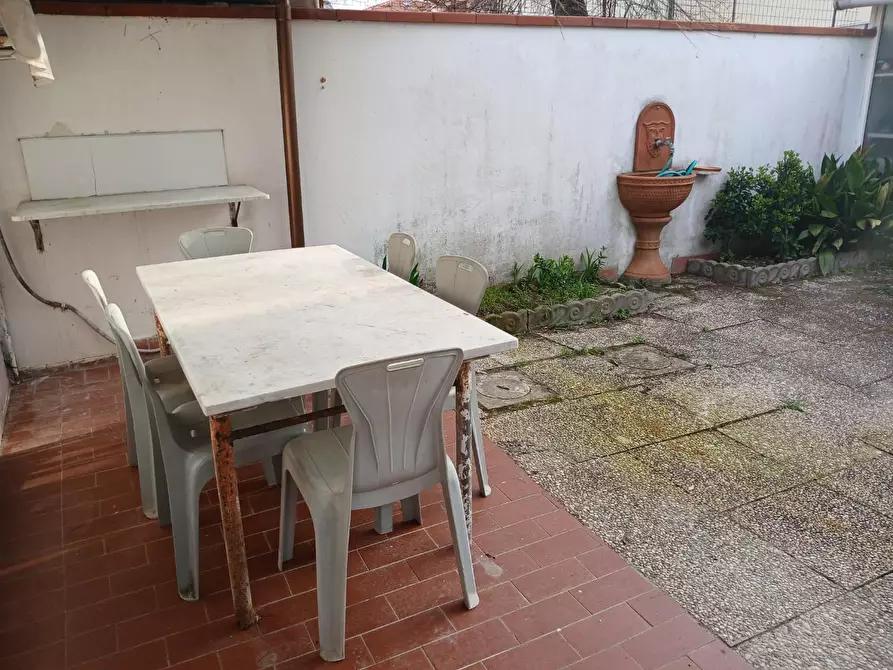 Immagine 6 di Villa in affitto  a Pisa