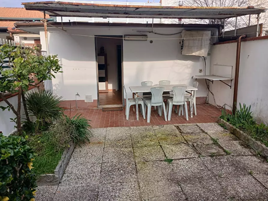 Immagine 5 di Villa in affitto  a Pisa