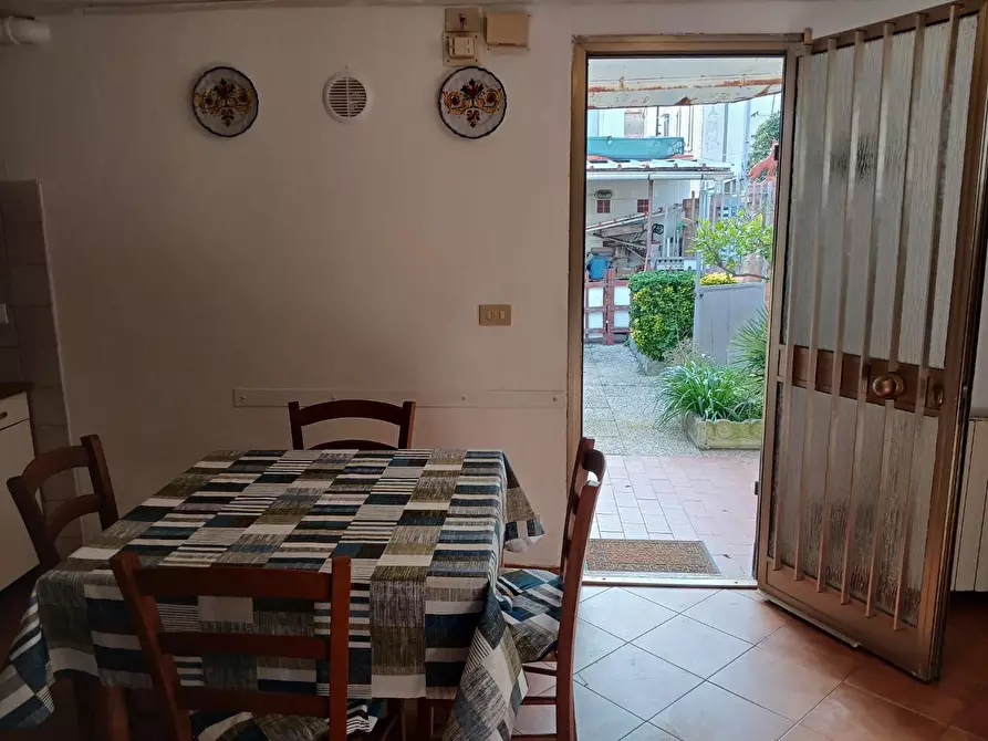 Immagine 30 di Villa in affitto  a Pisa