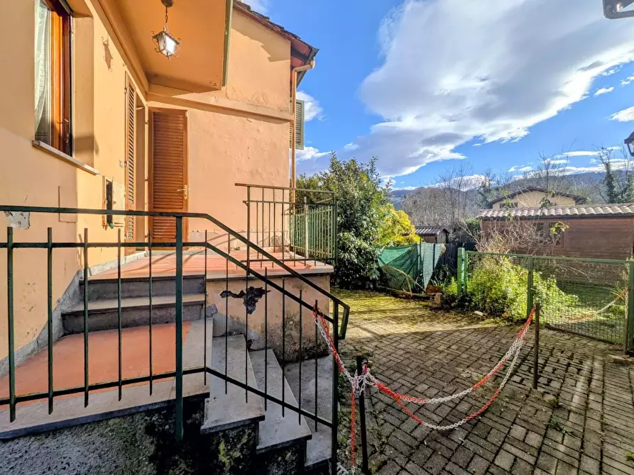 Immagine 21 di Terratetto in vendita  a Barga