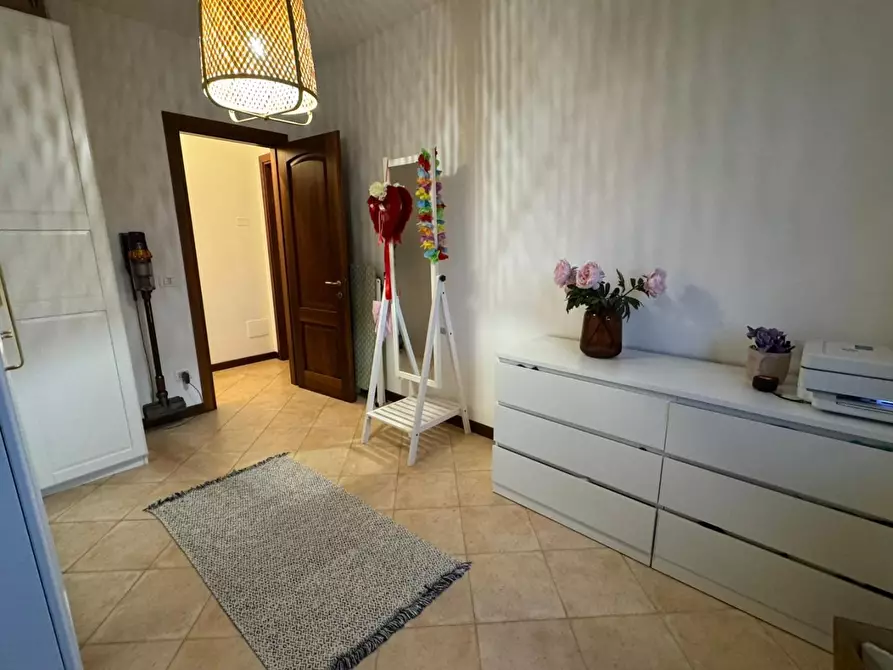 Immagine 18 di Appartamento in vendita  a Cascina