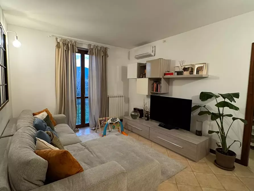 Immagine 4 di Appartamento in vendita  a Cascina