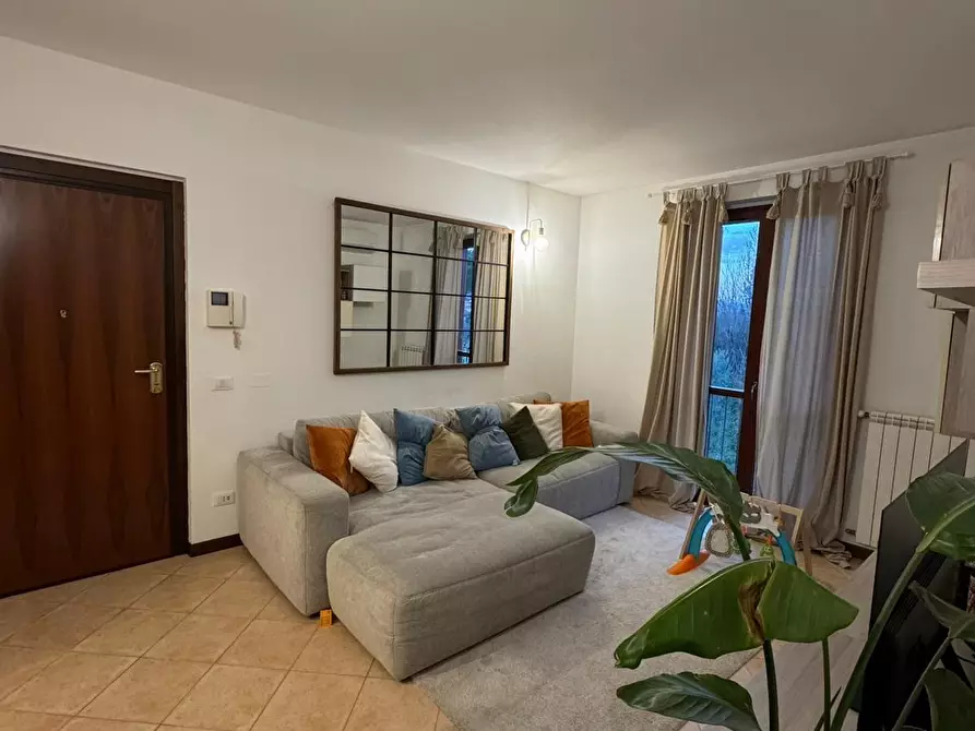 Immagine 3 di Appartamento in vendita  a Cascina