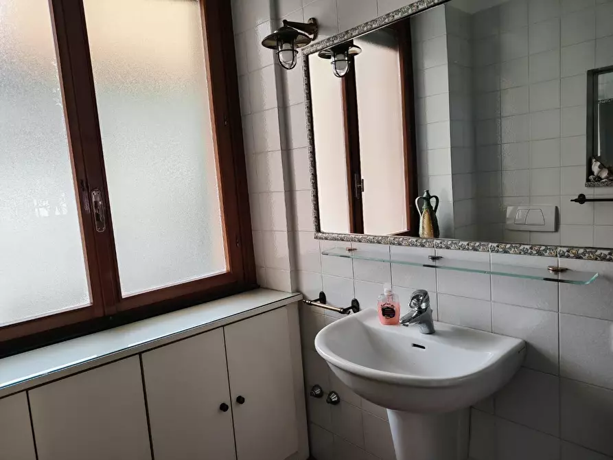 Immagine 40 di Mansarda in vendita  a Rosignano Marittimo