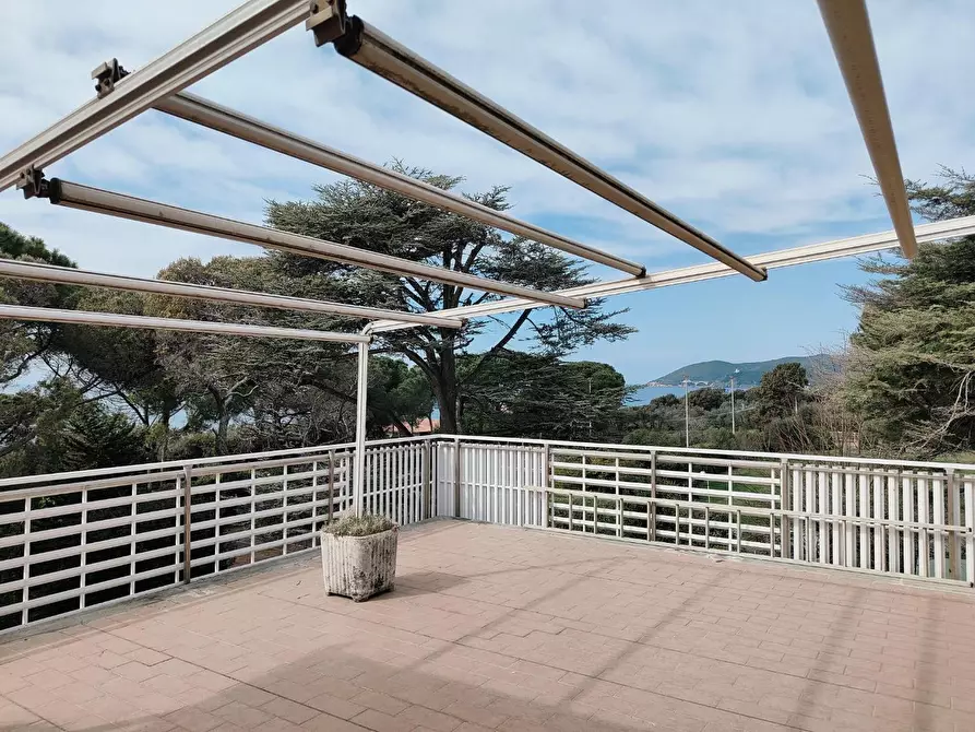 Immagine 10 di Mansarda in vendita  a Rosignano Marittimo