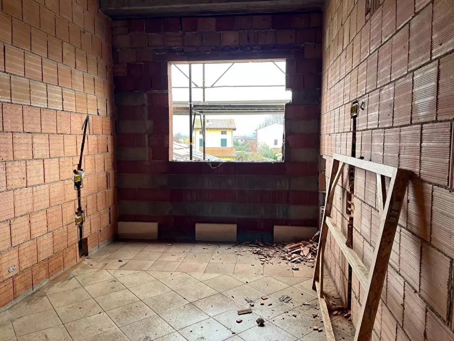 Immagine 13 di Appartamento in vendita  a Capannori