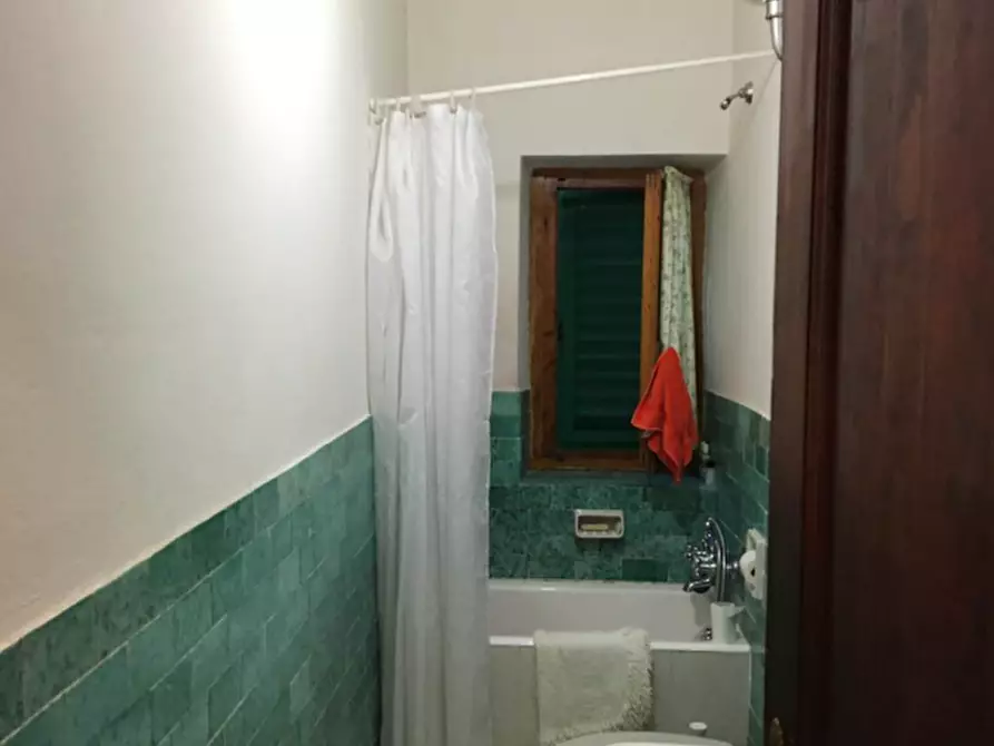 Immagine 12 di Villa in vendita  a Vicchio