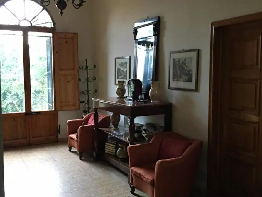 Immagine 6 di Villa in vendita  a Vicchio