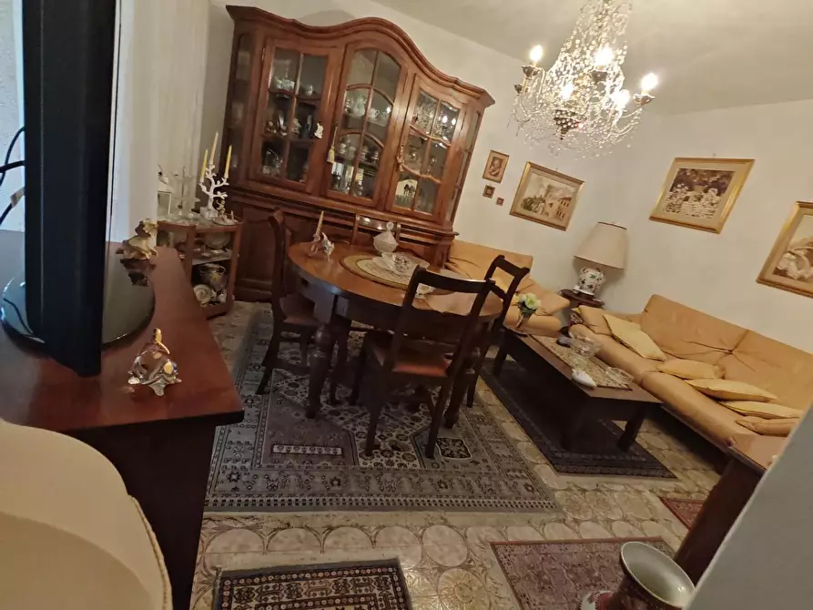 Immagine 13 di Casa semindipendente in vendita  a Carrara