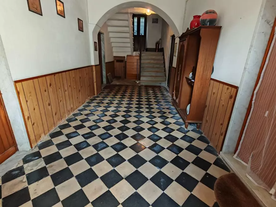 Immagine 19 di Casa semindipendente in vendita  a Carrara