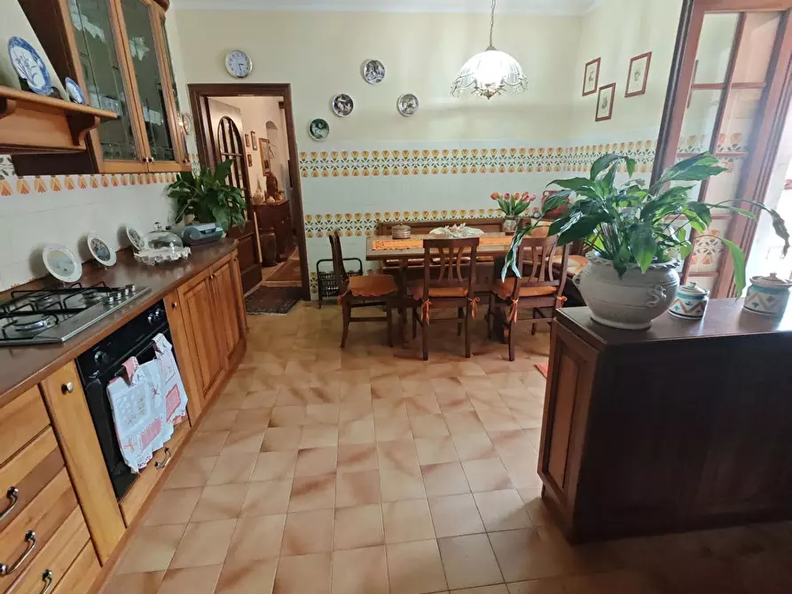 Immagine 9 di Casa semindipendente in vendita  a Carrara