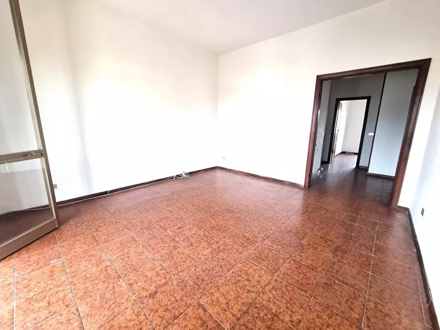 Immagine 2 di Appartamento in vendita  a Viareggio