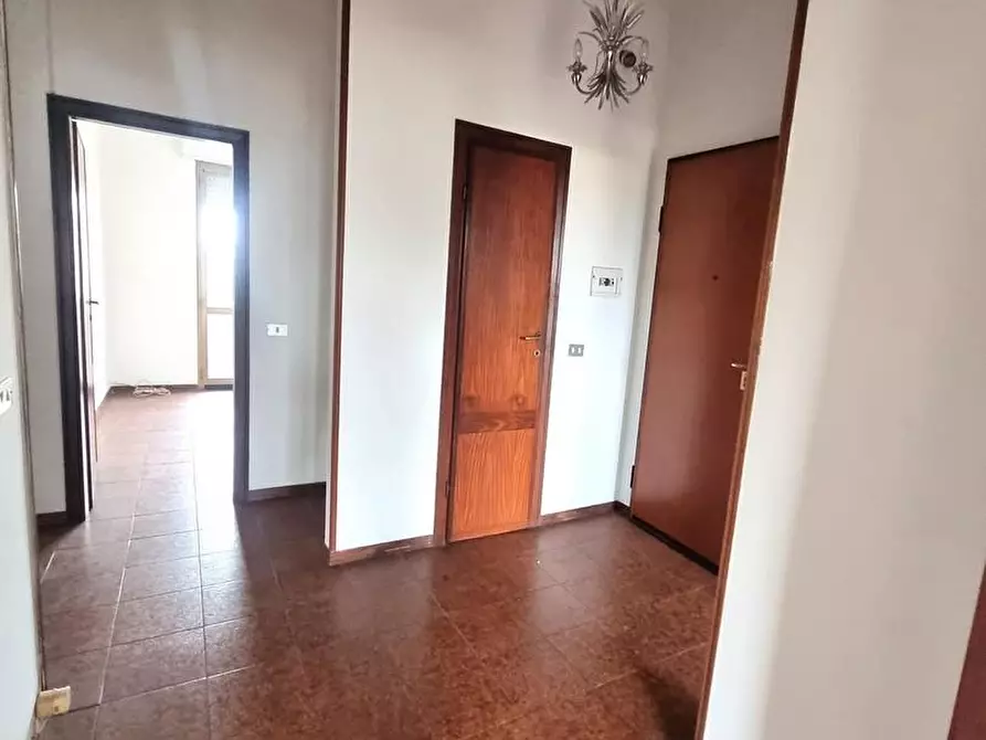 Immagine 3 di Appartamento in vendita  a Viareggio