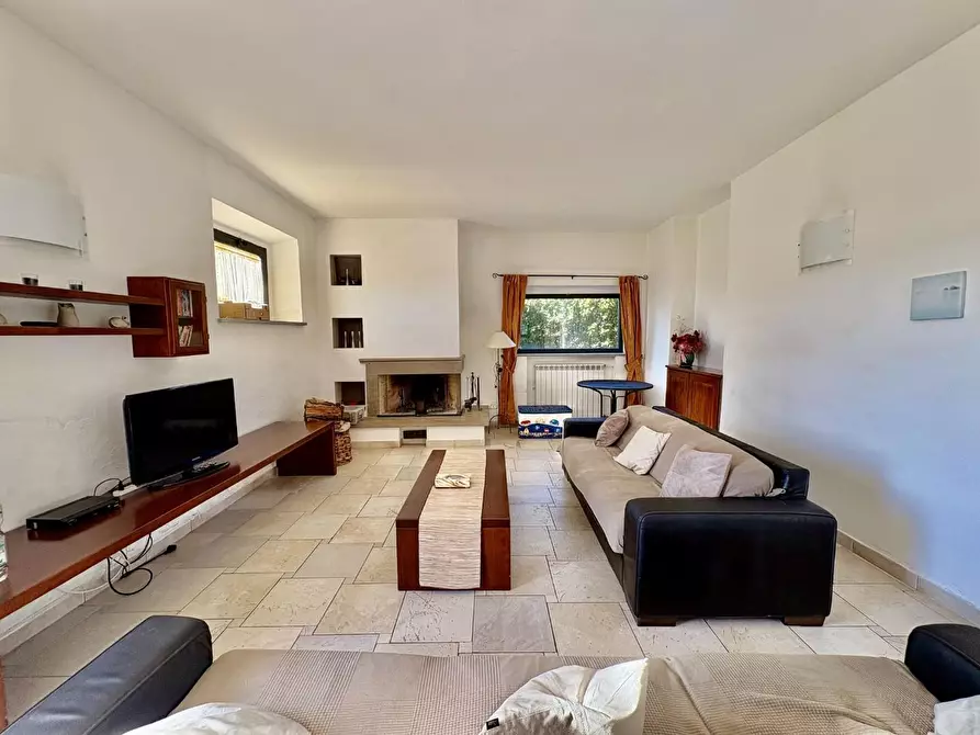 Immagine 6 di Casa colonica in vendita  a Volterra